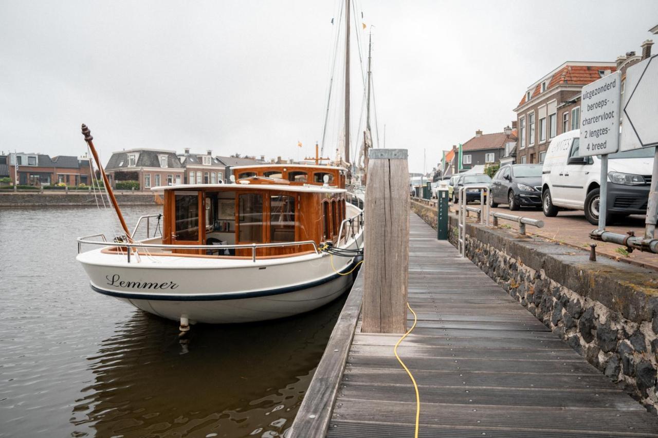Huis Aan De Haven Lemmer Exterior foto